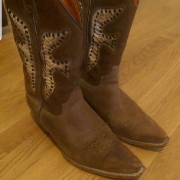 frye snakeskin boots